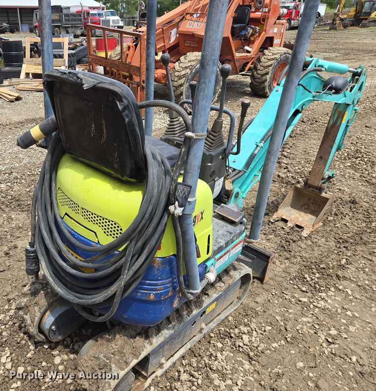 image for item EM7436 IHI 9VX mini excavator