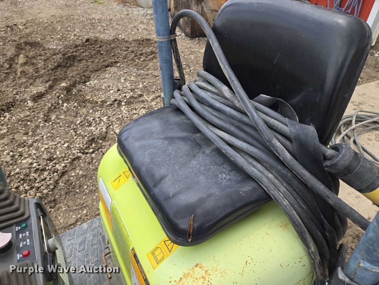 image for item EM7436 IHI 9VX mini excavator