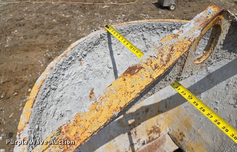 image for item EM7437 Concrete bucket