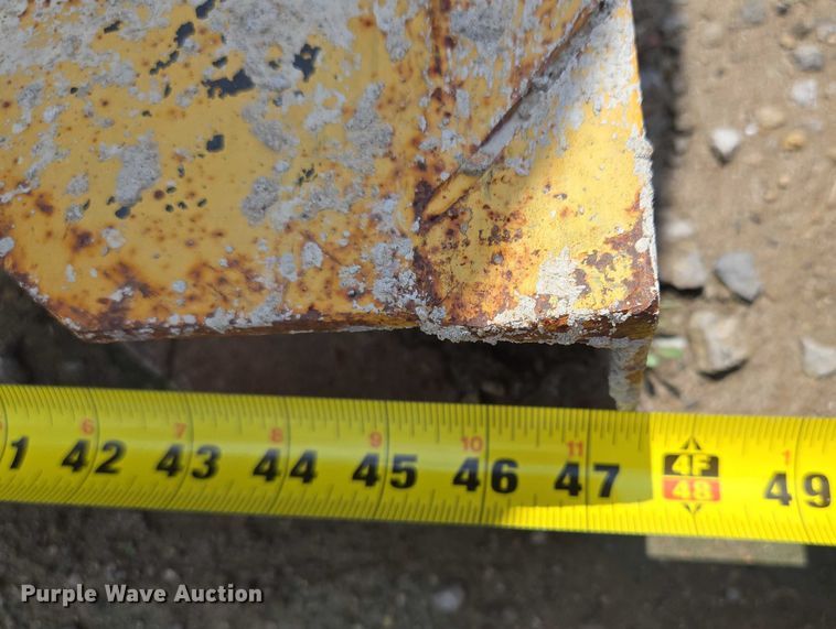 image for item EM7437 Concrete bucket