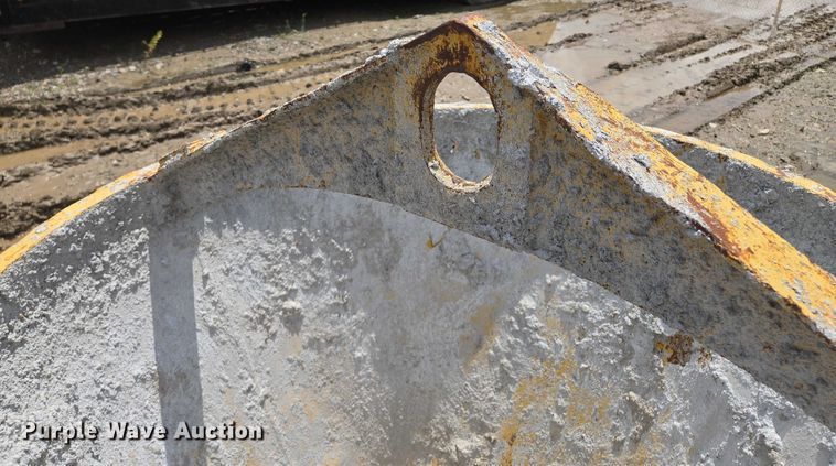 image for item EM7437 Concrete bucket