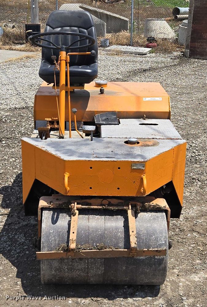 image for item EM7438 Rosco Mfg. Co. Vibrastat double drum roller