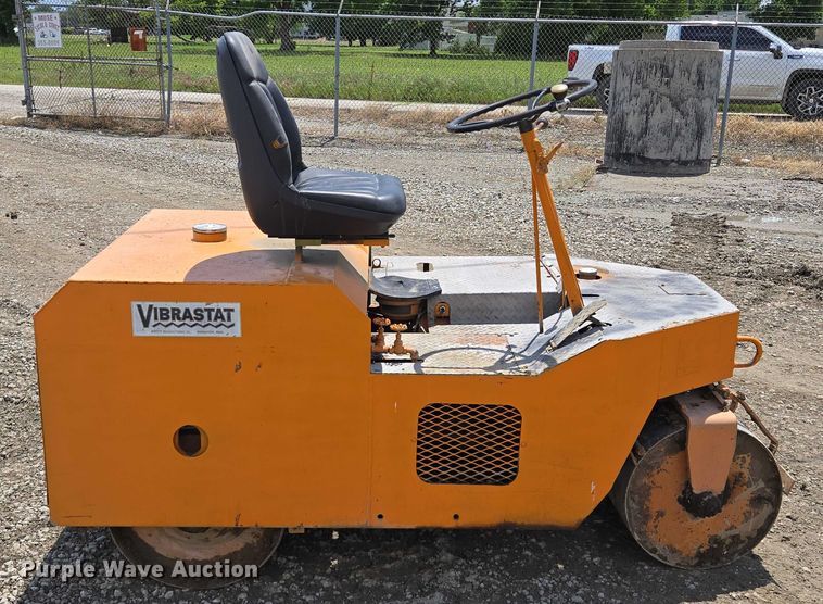 image for item EM7438 Rosco Mfg. Co. Vibrastat double drum roller