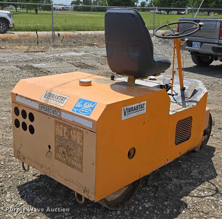 image for item EM7438 Rosco Mfg. Co. Vibrastat double drum roller