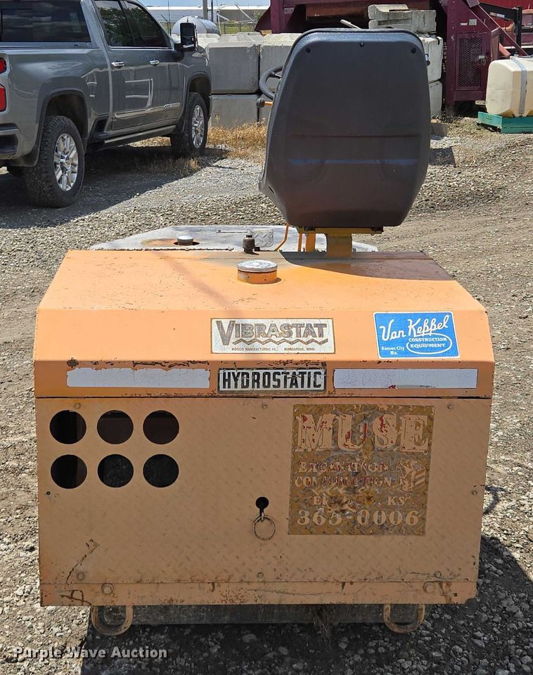 image for item EM7438 Rosco Mfg. Co. Vibrastat double drum roller