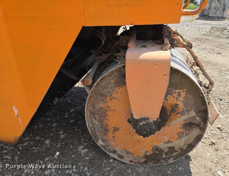 image for item EM7438 Rosco Mfg. Co. Vibrastat double drum roller