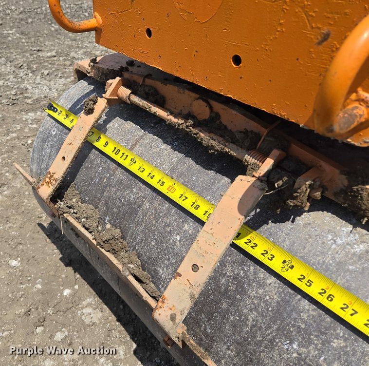 image for item EM7438 Rosco Mfg. Co. Vibrastat double drum roller