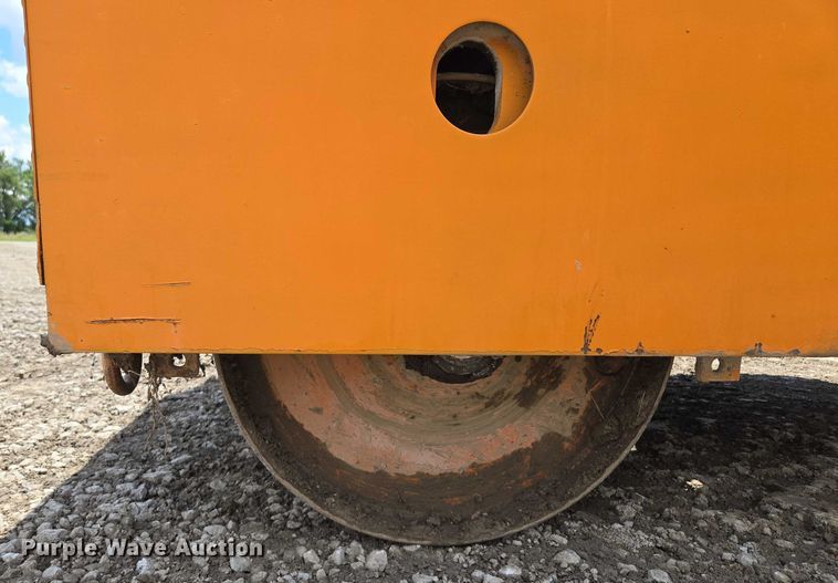 image for item EM7438 Rosco Mfg. Co. Vibrastat double drum roller