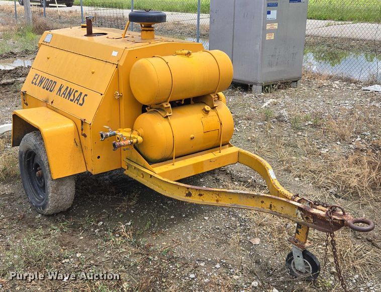 image for item EM7440 Ingersoll-Rand GH85 air compressor