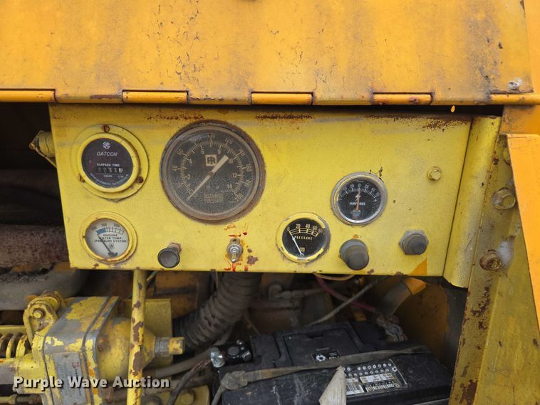 image for item EM7440 Ingersoll-Rand GH85 air compressor