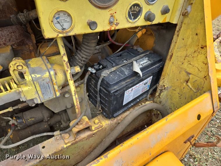 image for item EM7440 Ingersoll-Rand GH85 air compressor