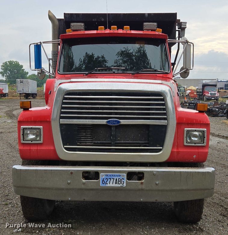 image for item EM7447 1995 Ford L9000 dump truck