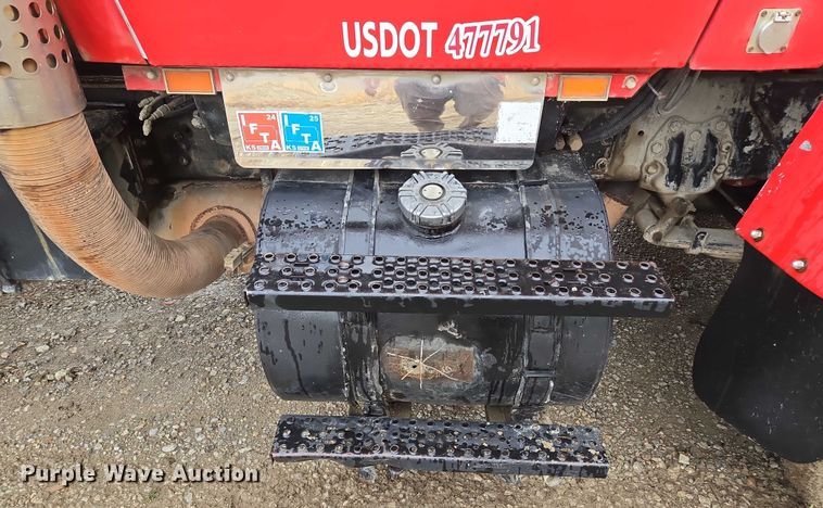 image for item EM7447 1995 Ford L9000 dump truck