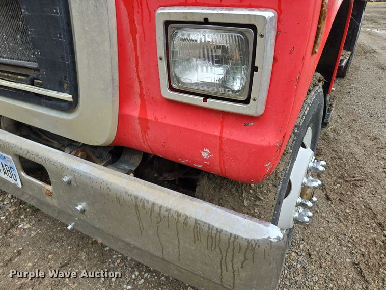 image for item EM7447 1995 Ford L9000 dump truck