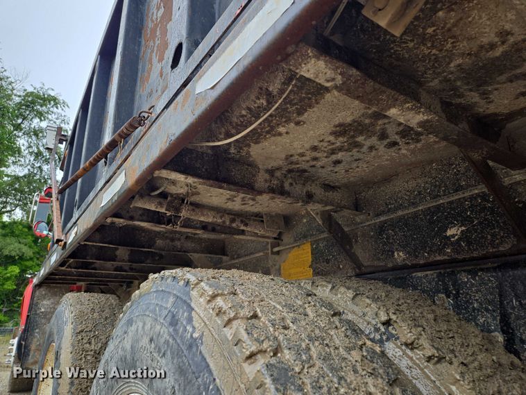 image for item EM7447 1995 Ford L9000 dump truck