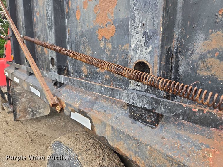 image for item EM7447 1995 Ford L9000 dump truck