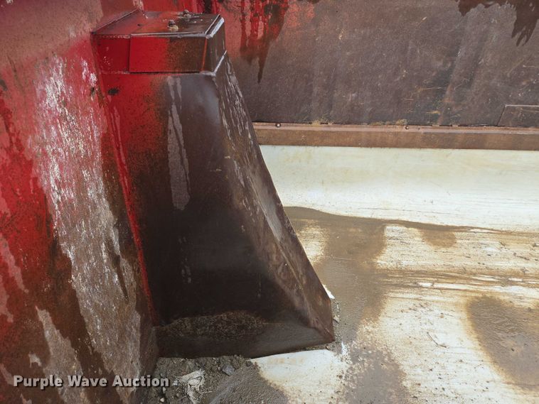 image for item EM7447 1995 Ford L9000 dump truck