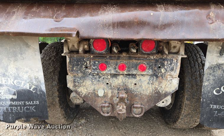 image for item EM7447 1995 Ford L9000 dump truck