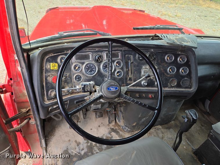 image for item EM7447 1995 Ford L9000 dump truck