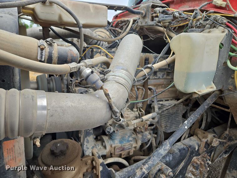 image for item EM7447 1995 Ford L9000 dump truck