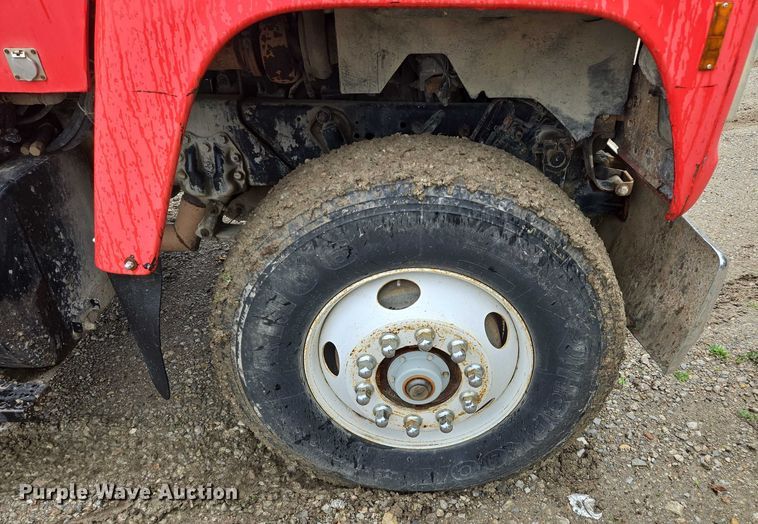 image for item EM7447 1995 Ford L9000 dump truck