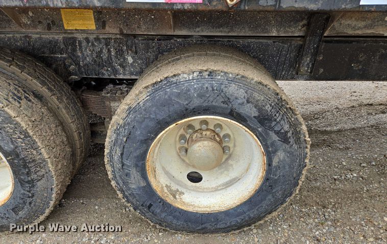 image for item EM7447 1995 Ford L9000 dump truck