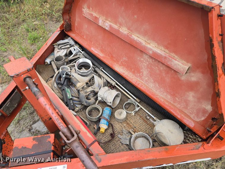 image for item EM7448 2003 Ditch Witch FX30 vacuum excavator