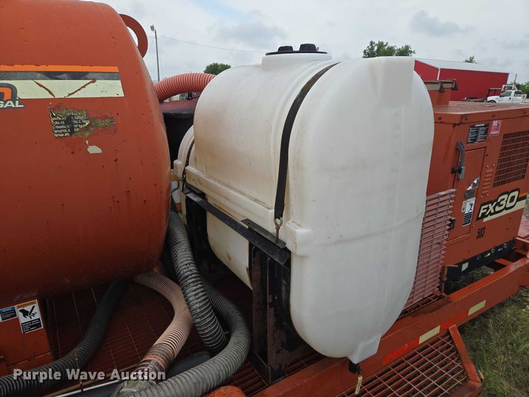 image for item EM7448 2003 Ditch Witch FX30 vacuum excavator