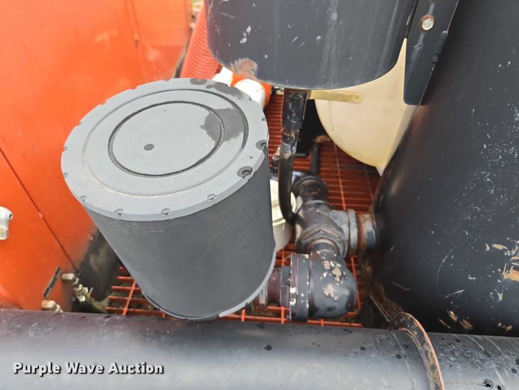 image for item EM7448 2003 Ditch Witch FX30 vacuum excavator