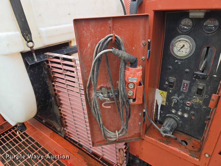 image for item EM7448 2003 Ditch Witch FX30 vacuum excavator