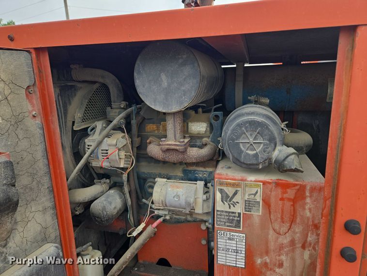 image for item EM7448 2003 Ditch Witch FX30 vacuum excavator