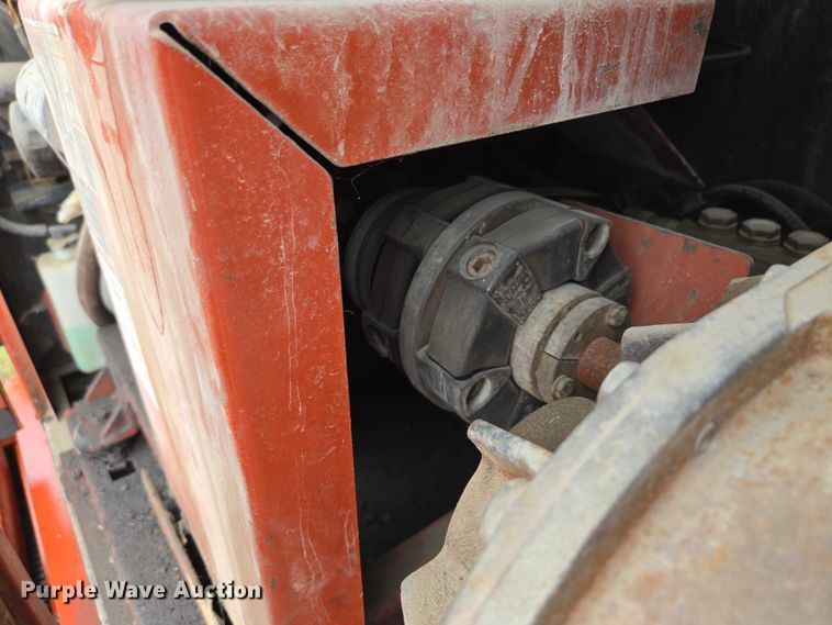image for item EM7448 2003 Ditch Witch FX30 vacuum excavator