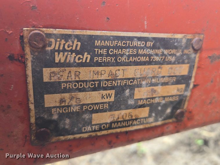 image for item EM7448 2003 Ditch Witch FX30 vacuum excavator