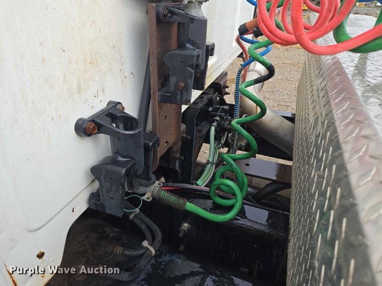 image for item EM7449 1999 Sterling L7501 semi truck