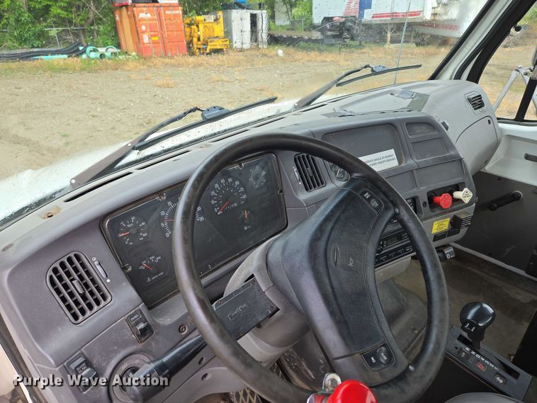 image for item EM7449 1999 Sterling L7501 semi truck