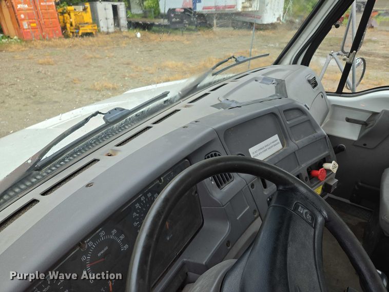 image for item EM7449 1999 Sterling L7501 semi truck