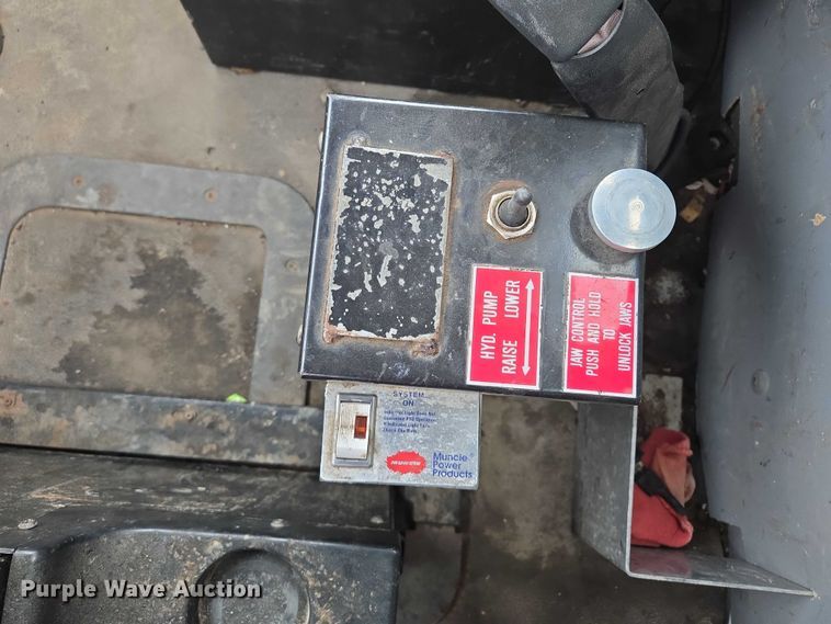 image for item EM7449 1999 Sterling L7501 semi truck