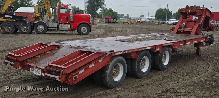 image for item EM7450 2001 Holden equipment trailer