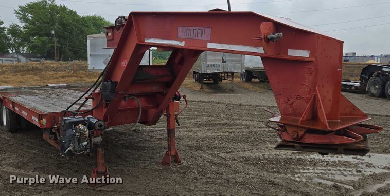 image for item EM7450 2001 Holden equipment trailer