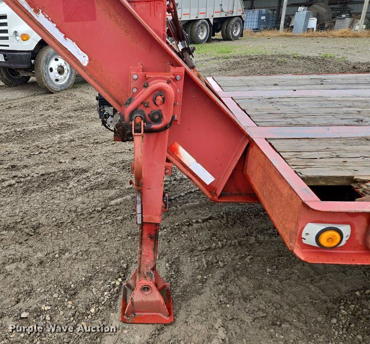 image for item EM7450 2001 Holden equipment trailer