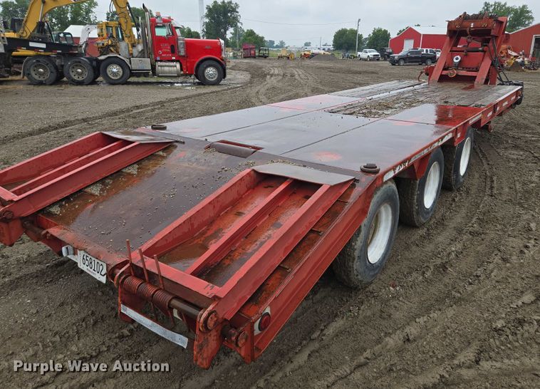 image for item EM7450 2001 Holden equipment trailer