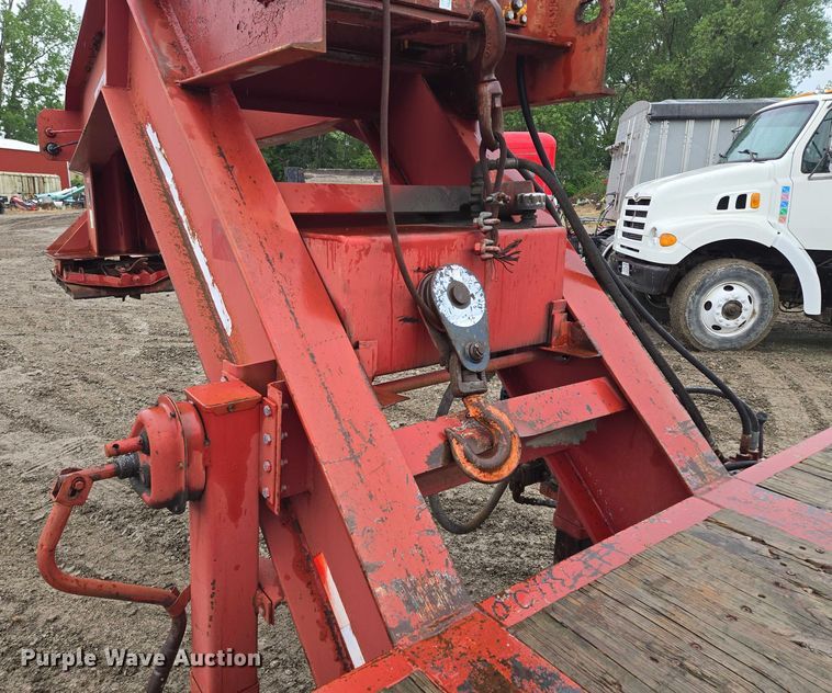 image for item EM7450 2001 Holden equipment trailer