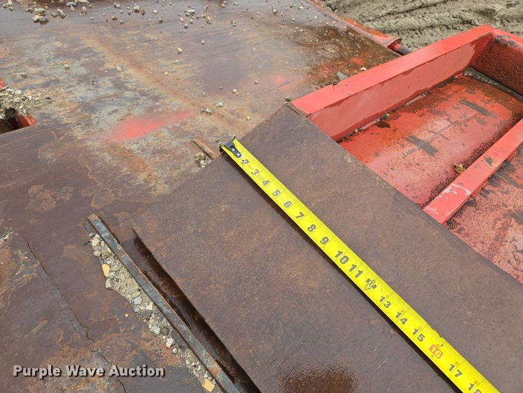 image for item EM7450 2001 Holden equipment trailer