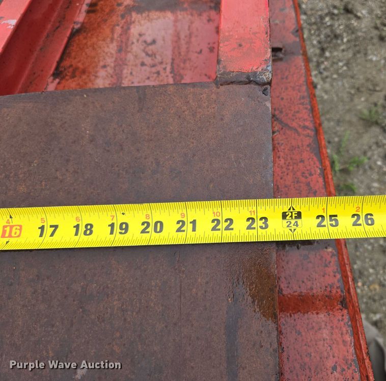 image for item EM7450 2001 Holden equipment trailer