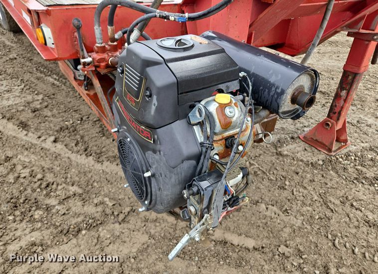 image for item EM7450 2001 Holden equipment trailer