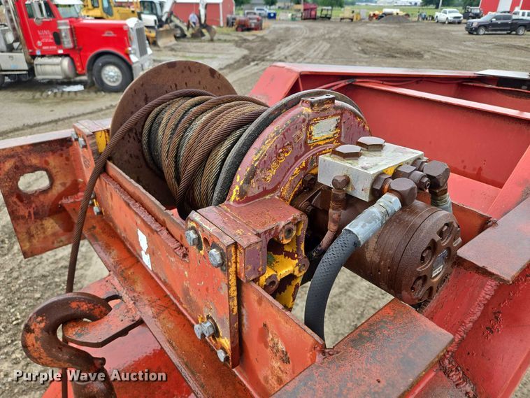 image for item EM7450 2001 Holden equipment trailer