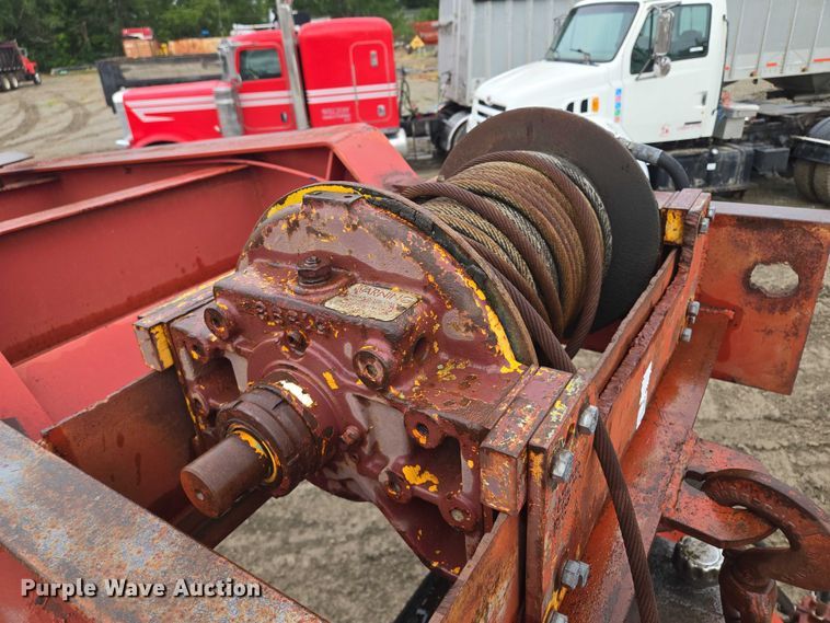 image for item EM7450 2001 Holden equipment trailer