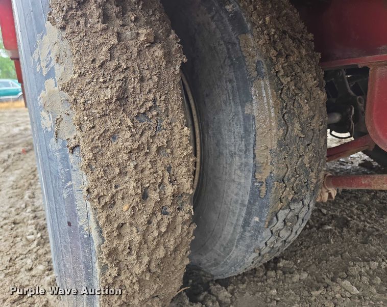 image for item EM7450 2001 Holden equipment trailer