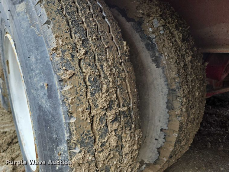 image for item EM7450 2001 Holden equipment trailer