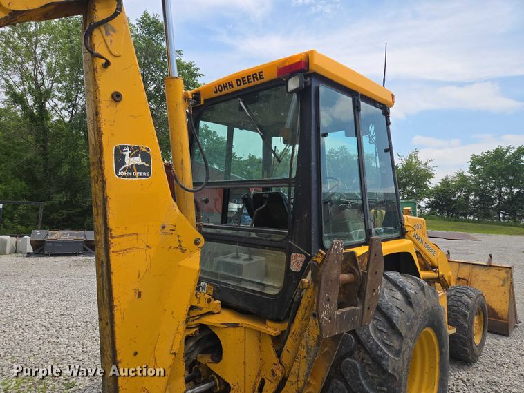 image for item EM7479 1991 John Deere 410D backhoe